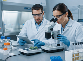 Laboratory scientist